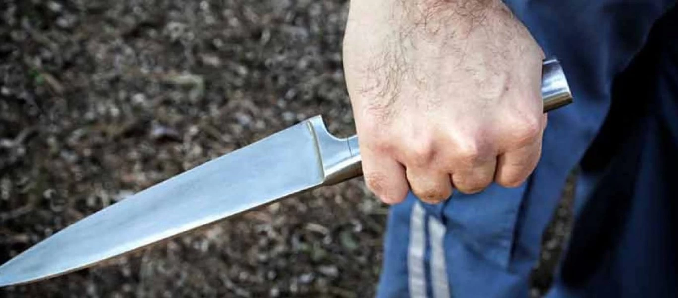 Μάστιγα οι συμμορίες αλλοδαπών ανηλίκων: Ανήλικοι μαχαίρωσαν με σουγιάδες και κουζινομάχαιρα 14χρονο Έλληνα